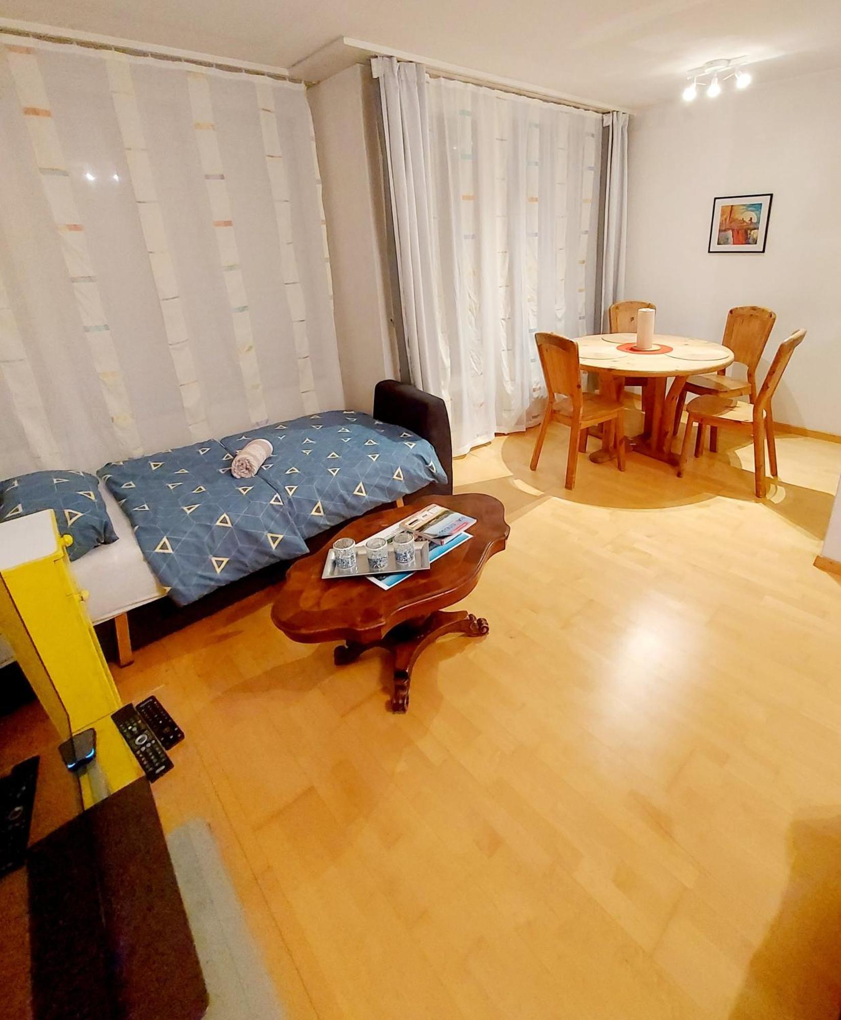 Large Apartment Bern City Centre ภายนอก รูปภาพ